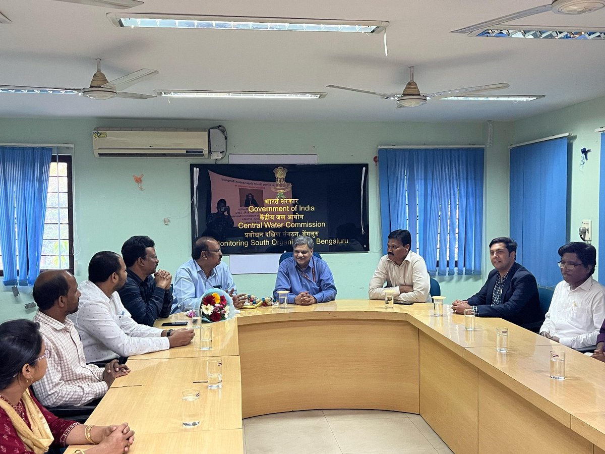 BangaloreCwc's tweet image. Sh. Navin Kumar, Member (WP &amp;amp; P), Central Water Commission and Ex-Officio Additional Secretary, Govt of India, visited Jalasoudha on 22nd April 2025.

During his visit,  toured various sections of the MSO and interacted with the officers at a session held in the Conference Hall