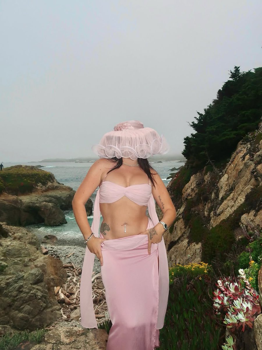 LaUnicaUpdates's tweet image. “vienen cositas 🦀 ⏳🌷🫖🍵 🏝️”

[kali uchis via ig]