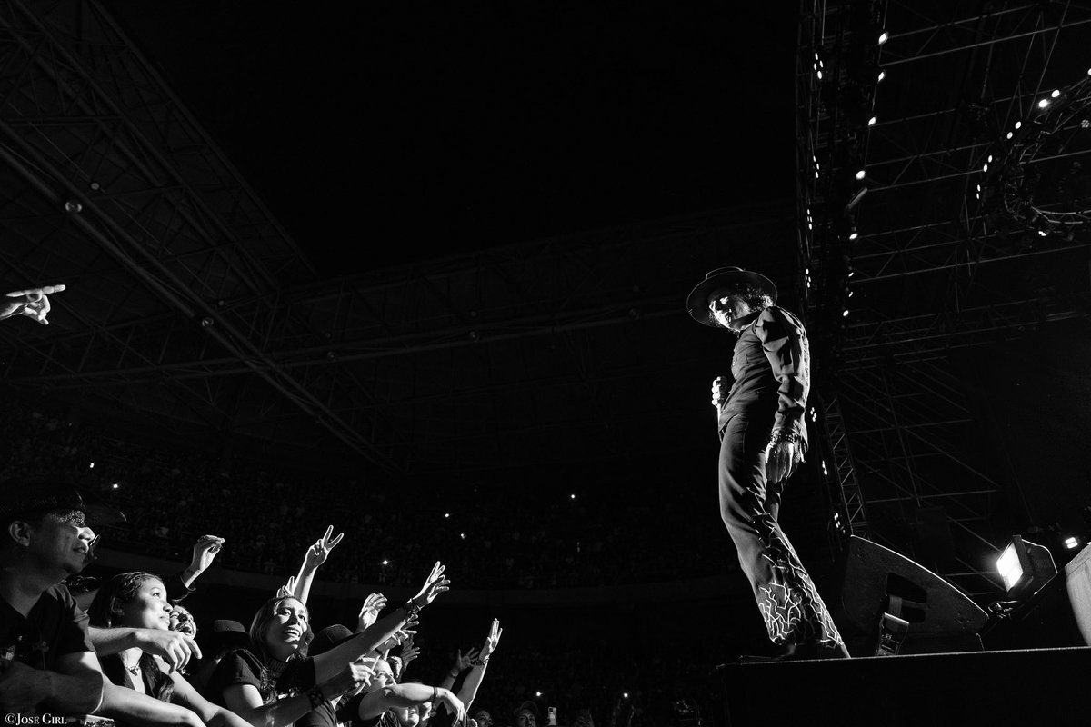 #Medellín
#Colombia
#HuracanAmbulante25
#Bunbury
#CuentasPendientes

Fotos by © <a href="/Jose_Girl/">Jose Girl</a>