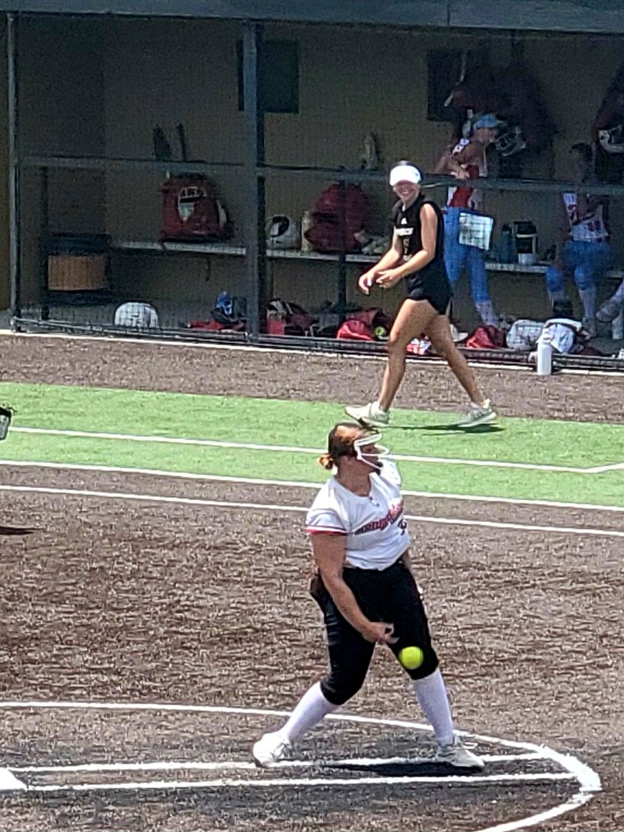 CassidayPaige's tweet photo. Had a great day at camp. Loved getting feedback from Coach Rosales and Coach Hill. Ready to go to work. @EState_Softball thank you again for a great day. https://t.co/6XaTYrLQJV