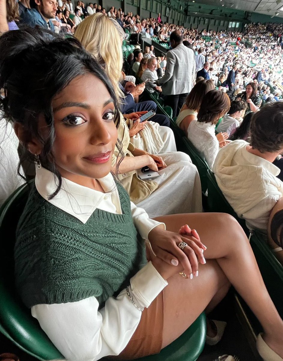 belikesami's tweet image. தமிழ் women are too beautiful