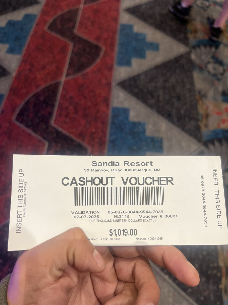 Diegosmokespot's tweet photo. S/o to the Sandia Casino in Albuquerque.
Spent $300 
Won $1,800 🤣😂 https://t.co/BeyZ0xcVg4