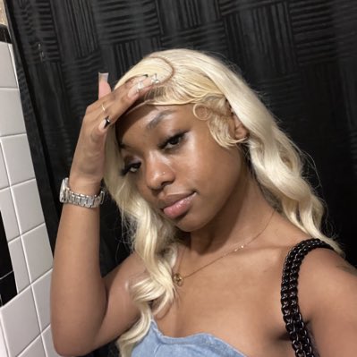 lasiannluxxe's tweet photo. #Blondeshell https://t.co/43itDvUo1Y