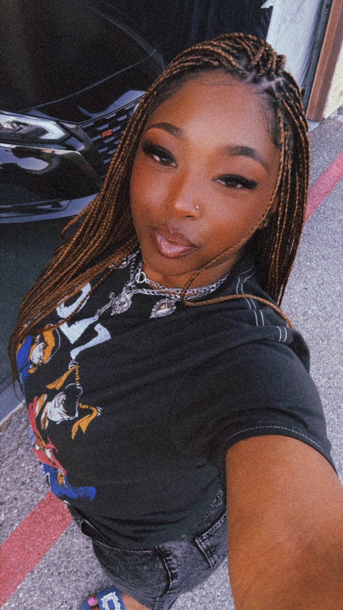 thatsso_chloe's tweet image. Should I bring my challenge back? #NOTaBOT MATCH ME