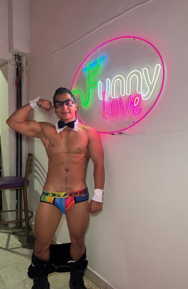 En el Corazon de la Zona Rosa de la CDMX, Te Esperamos en:
📍Londres 112, Esquina Genova a unos Pasos de Metro Insurgentes.
⏰ Todos los Días desde las 11 a 22 horas.
🎟️ Entrada Promoción 100 Pesos sin Límite Tiempo y Una Bebida de Cortesia.
🪪 Se Necesita INE en Físico para