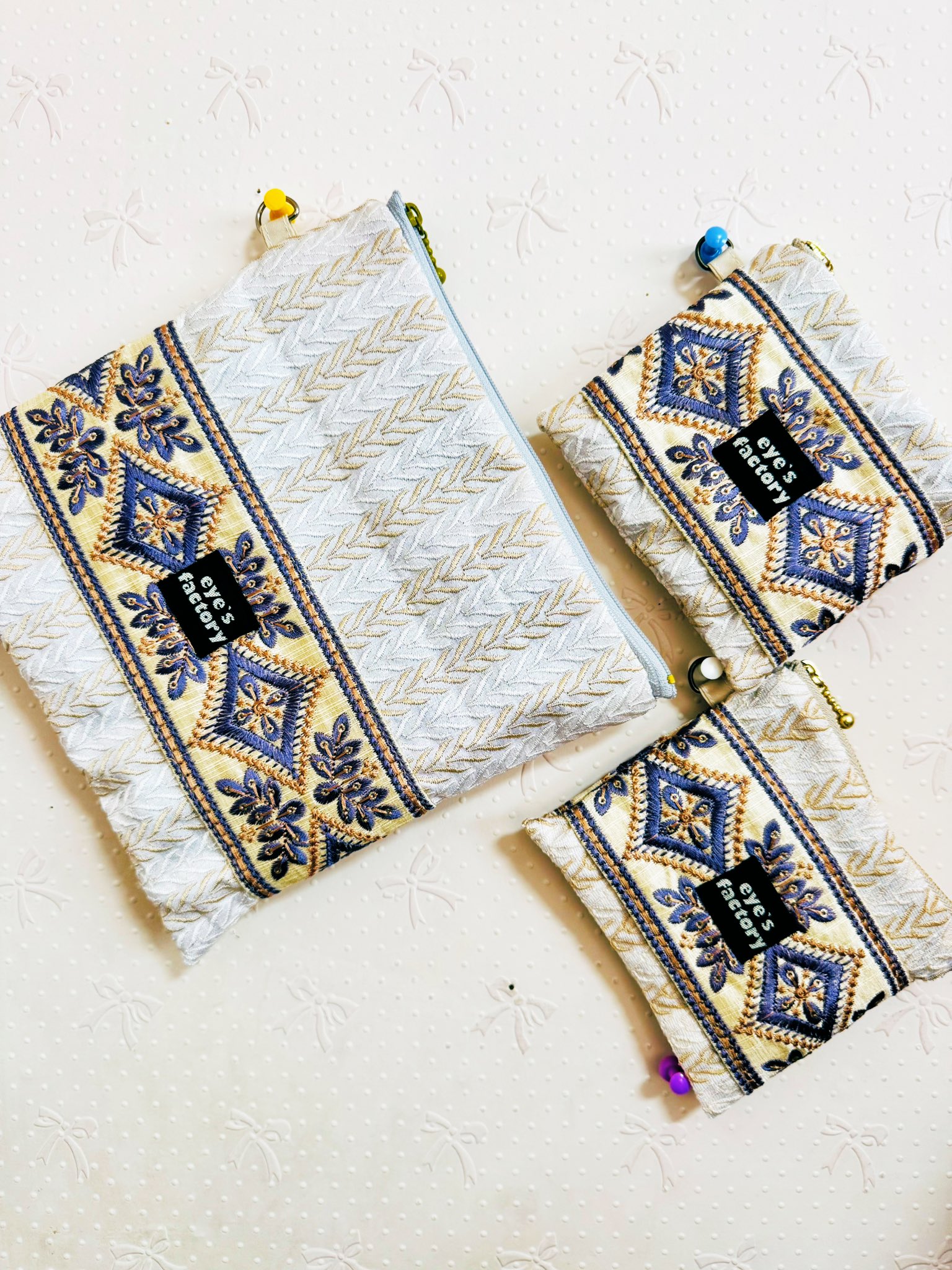No.3 ハンドメイド インド刺繍生地 ポーチ