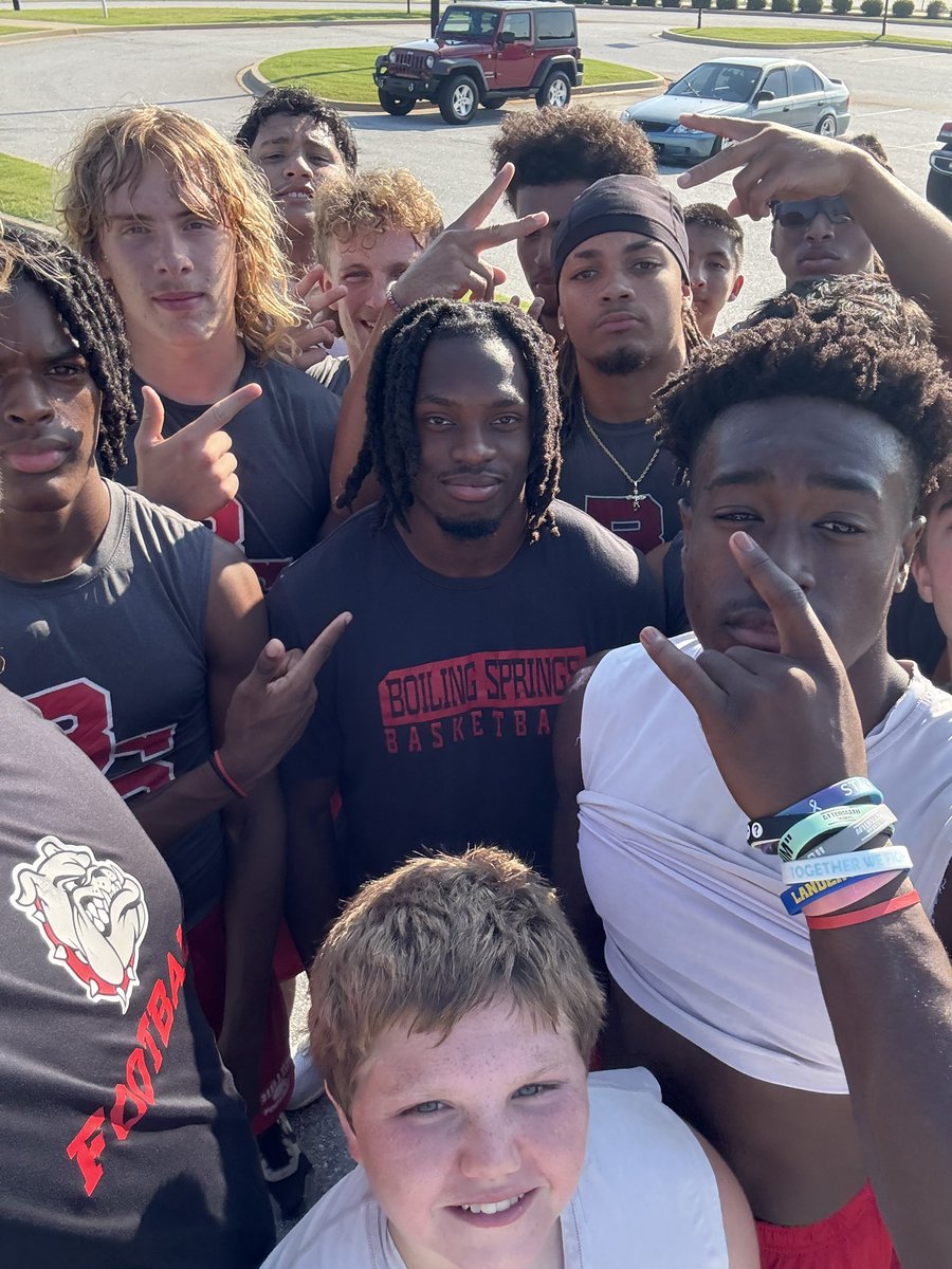 Couple of pics of <a href="/BSH_recruits/">Boiling Springs High School Football</a> on their 1st day of team camp, leading off with a scavenger hunt!

#WhoAreYou