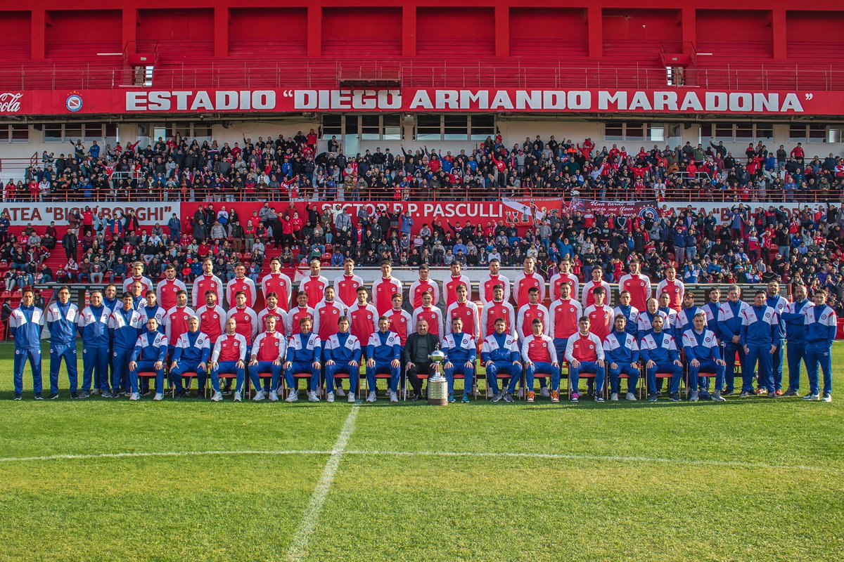 ebt1972's tweet image. * Mi cerebro después del partido con San Lorenzo:
- No me ilusiono más. No me ilusiono más. No me ilusiono más

* Mi cerebro después de ver esta imagen:
- Y todos juntos la vuelta vamo a dar. Yo te quiero Paternal y no me importa lo que digan… 🎵🎵 

Volvemos a intentarlo #AAAJ