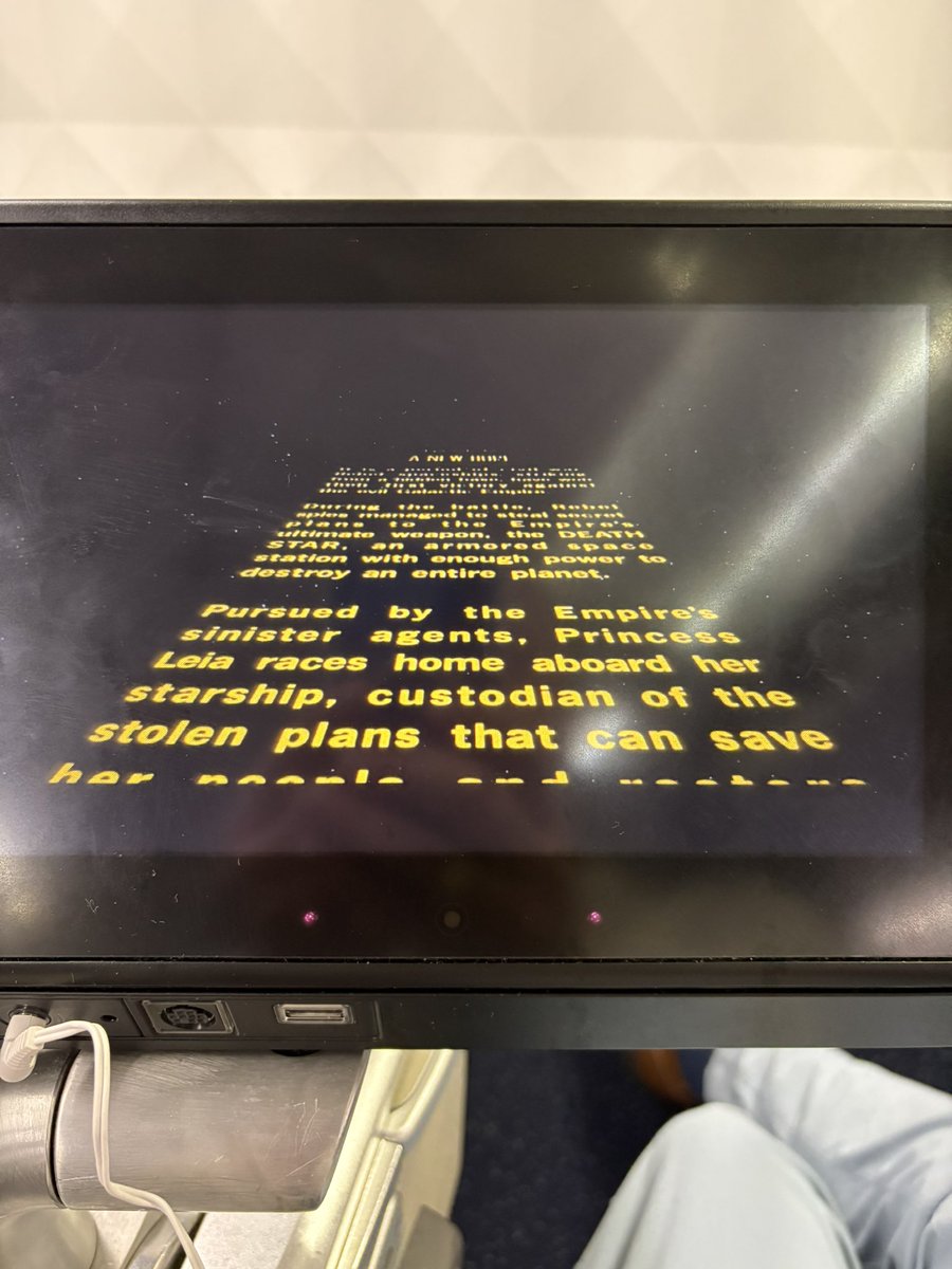 RuleTheGalaxySW's tweet image. What a great way to finish a long day of flights…
#Delta #StarWars