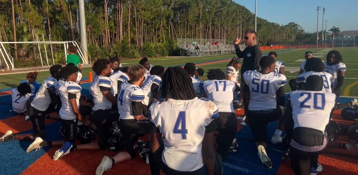 RemingtonYoung's tweet image. Walking away and giving up are not the same thing, Good, 'cause I'm not doing either one.
Rebuilding from scratch…. Inlet Grove Football will be a brick by brick situation but we ready. Support is all I need.
All in 💯