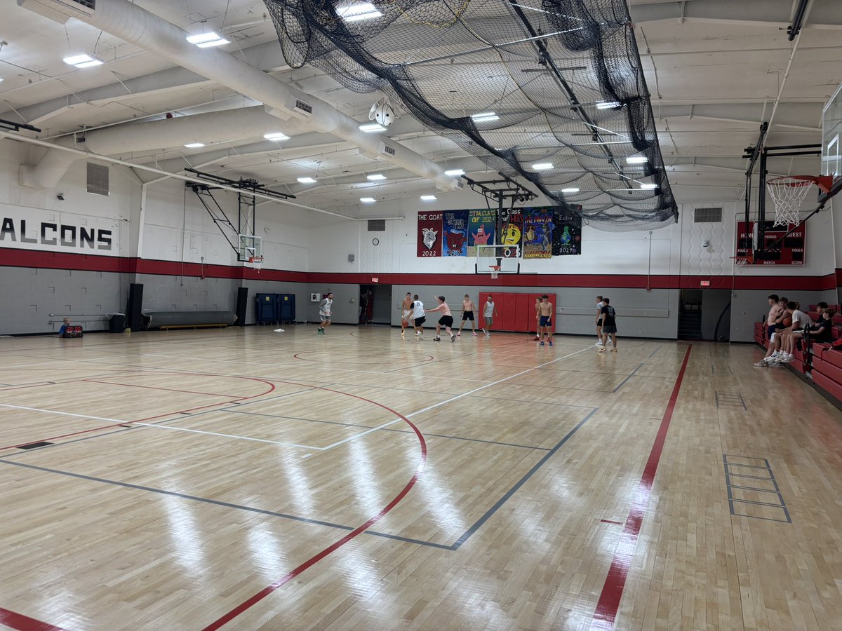 Great 1st night of Old vs Young Open Gym. Great to see some Alumni and Community guys who can still play push our guys to get better. Fun, competitive games all around! #dcwestpride #StayHumbleStayHungry