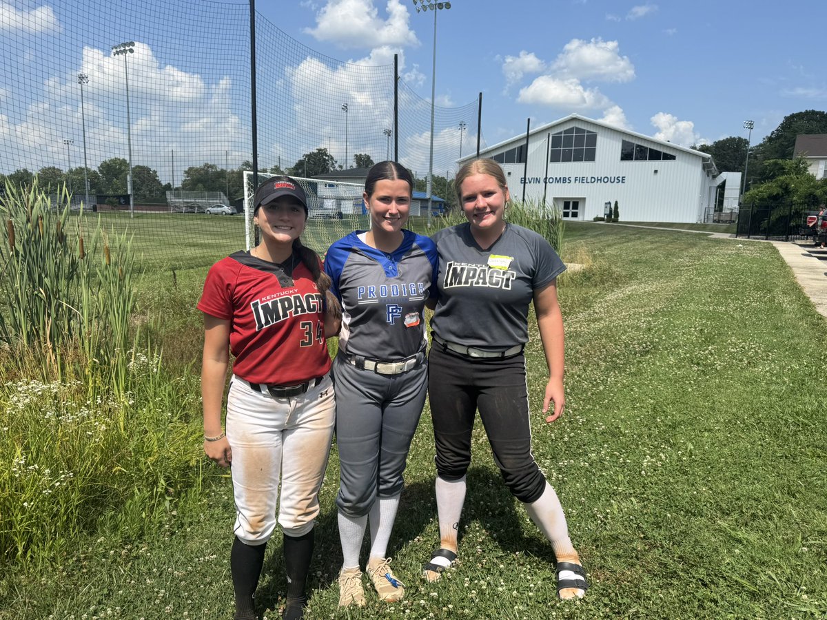 Danielle Roberts (@danieller_2027) on Twitter photo Attended the Blue Chip Of Kentucky Camp today with my teammate <a href="/AvaMusick18/">Ava</a> and sister <a href="/Reagan552011/">Reagan Roberts</a> . <a href="/JakelynH56/">Jakelyn Hudnall</a> Thank you to all the coaches for hosting a great camp. <a href="/SUCoachArt/">Art Williams</a> <a href="/SUSoftball/">Spalding U Softball</a>
<a href="/rstaggs/">Robert Staggs ✝️🐻🥎🇺🇸</a> <a href="/aprildc03/">Coach April</a> <a href="/CoachGill_MSU/">Ashley Gilland</a> <a href="/asburysoftball1/">Asbury Softball</a> <a href="/GoKnightsSB/">KCU Softball</a> <a href="/CoachDave_GC/">Dave Woolums</a> Attended the Blue Chip Of Kentucky Camp today with my teammate <a href="/AvaMusick18/">Ava</a> and sister <a href="/Reagan552011/">Reagan Roberts</a> . <a href="/JakelynH56/">Jakelyn Hudnall</a> Thank you to all the coaches for hosting a great camp. <a href="/SUCoachArt/">Art Williams</a> <a href="/SUSoftball/">Spalding U Softball</a>
<a href="/rstaggs/">Robert Staggs ✝️🐻🥎🇺🇸</a> <a href="/aprildc03/">Coach April</a> <a href="/CoachGill_MSU/">Ashley Gilland</a> <a href="/asburysoftball1/">Asbury Softball</a> <a href="/GoKnightsSB/">KCU Softball</a> <a href="/CoachDave_GC/">Dave Woolums</a>