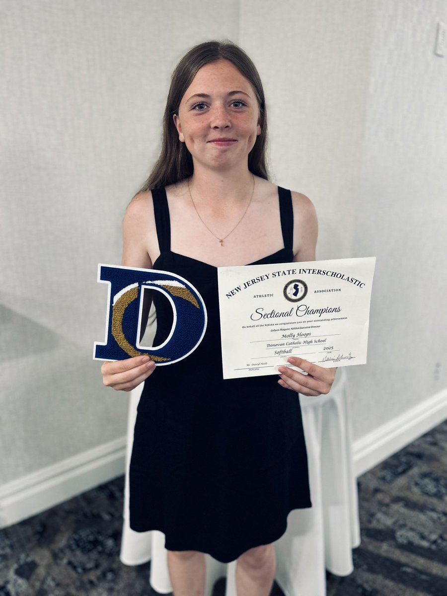 mollyhoops_2027 (@mollyhoops_2027) on Twitter photo Received my <a href="/Donovansoftbal1/">Donovan Catholic Softball</a> Varsity Letter tonight. Grateful and blessed to be a part of this team!
Sectional Champs🏆
#2 in the State🥈
Nationally ranked⭐️
Can’t wait to see what we do next season 💙🤍 Received my <a href="/Donovansoftbal1/">Donovan Catholic Softball</a> Varsity Letter tonight. Grateful and blessed to be a part of this team!
Sectional Champs🏆
#2 in the State🥈
Nationally ranked⭐️
Can’t wait to see what we do next season 💙🤍