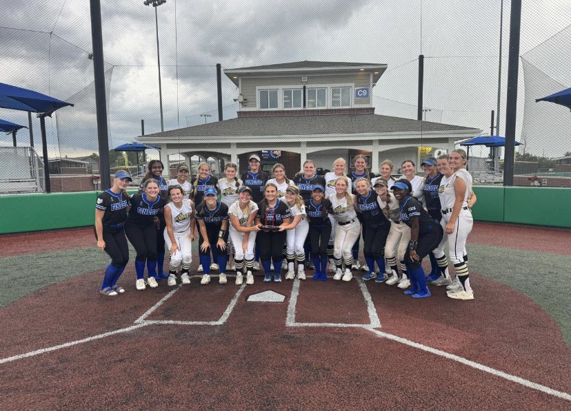 Our team had a great week at the D1 Great Lakes Firecracker tournament!  We ended up finishing the week as co-champs out of 148 teams.  Total team effort all week!  <a href="/WayneStateSB/">Wayne State Softball</a> <a href="/colie_abes_12/">Nicole Tines</a>