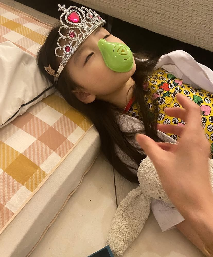 ᅠᅠ
Pagi pagi periksa tuan putri dulu biar mau belajar padahal besok exam dalem hati be like

“Besok ikut di ind o siar ya dyra”

ᅠᅠ