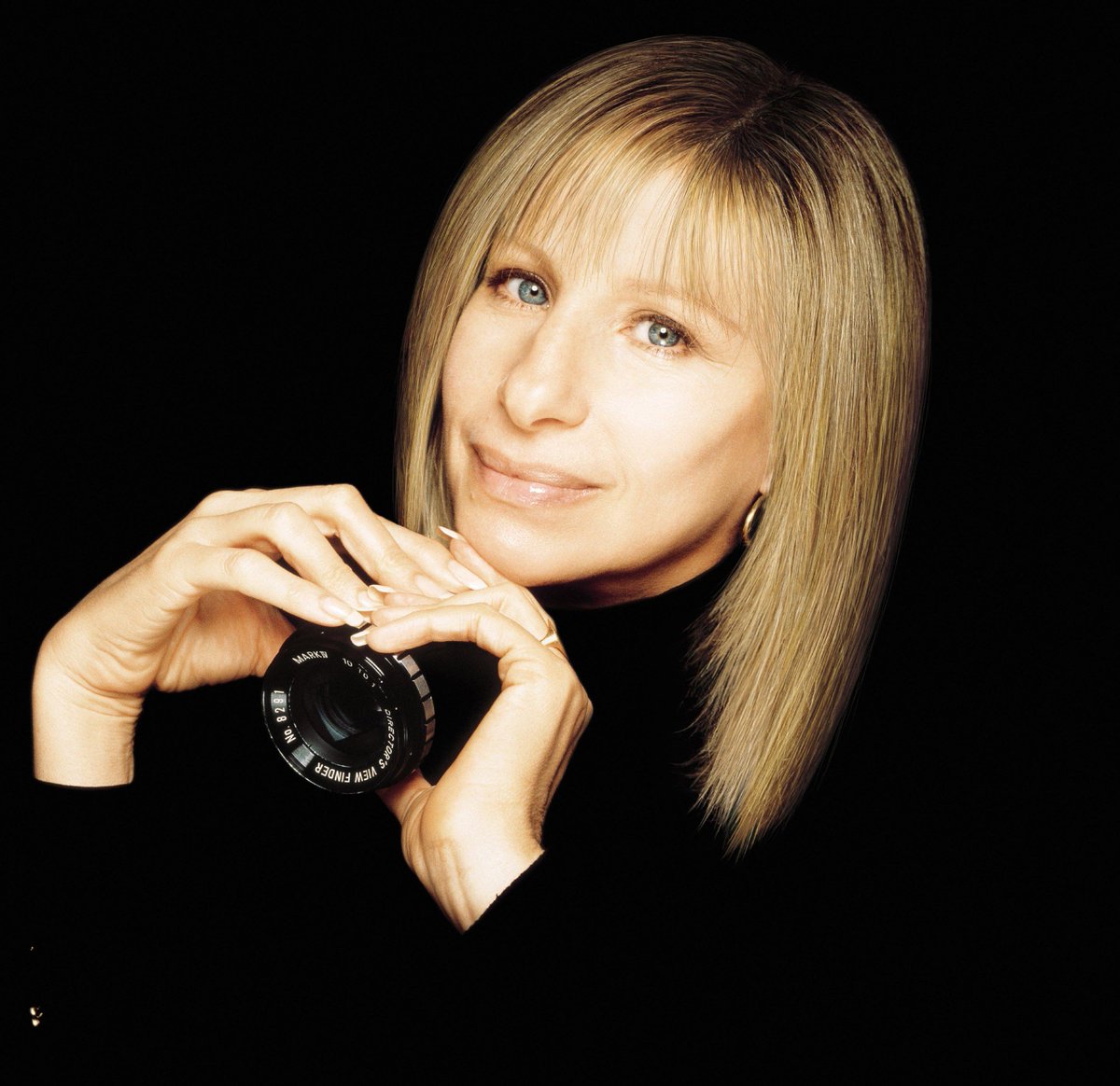 Barbra Streisand extends her record as the female artist with the most top 40 albums in Billboard 200 history (55).

She has more than double the top 40s of her next closest competitors.