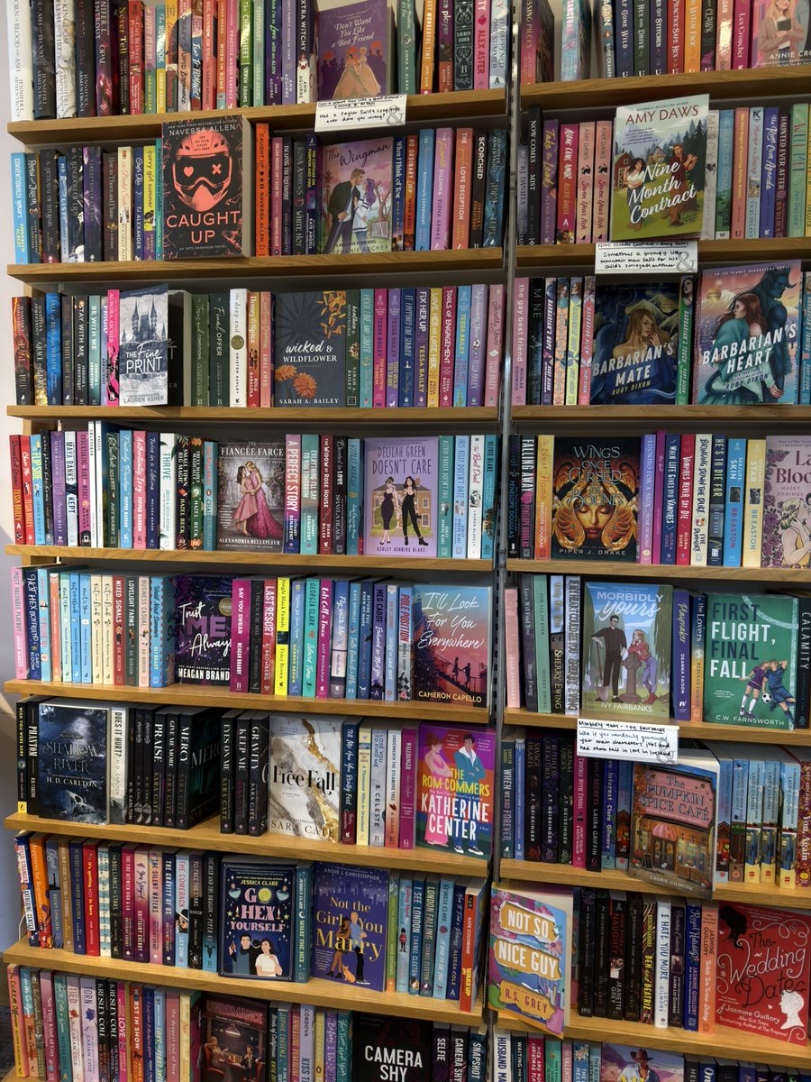 just had my therapy session at b&amp;n!!!!