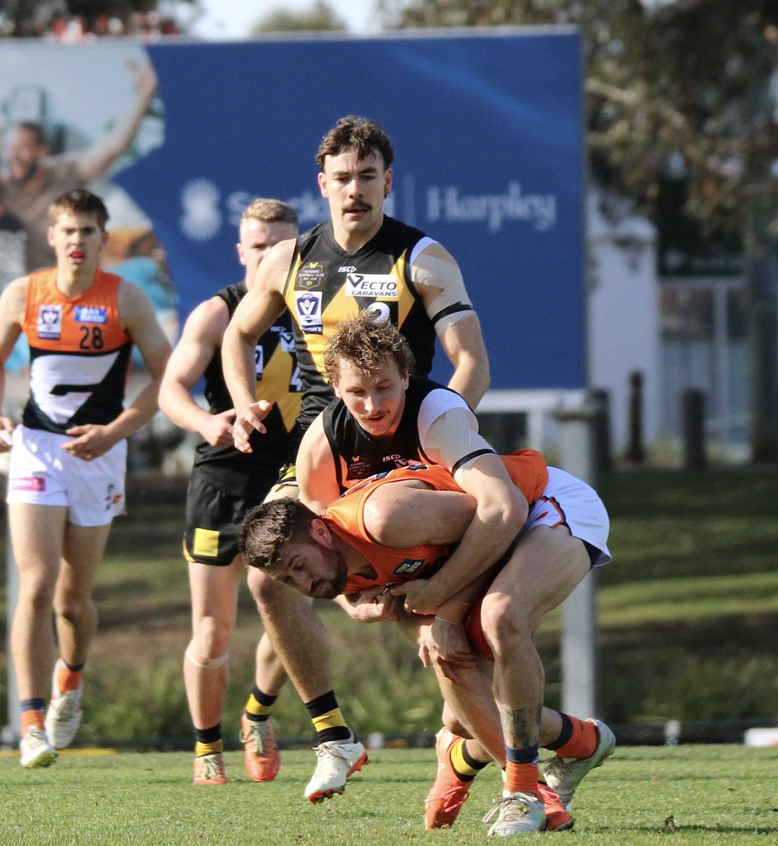 Star Weekly Sport (@starweeklysport) on Twitter photo The frustrations continue for Werribee in the Victorian Football League. tinyurl.com/7w6xybn7
✍️<a href="/taramurray339/">Tara Murray</a> The frustrations continue for Werribee in the Victorian Football League. tinyurl.com/7w6xybn7
✍️<a href="/taramurray339/">Tara Murray</a>