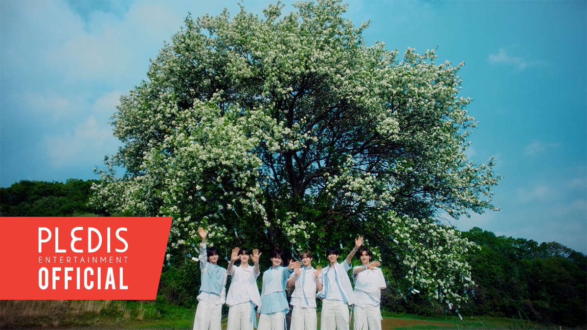 Age of youth; coming of age, where we bloom like trees, soothes people’s skin. Our first Japan Single,「はじめまして」shall be bringing you to that solace. 
🌳 youtu.be/l_XsIzsGK4M.