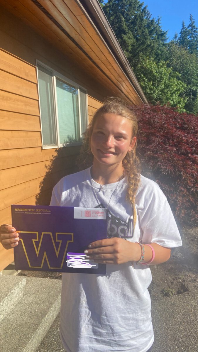 Sierra Murray (@sierra14murray) on Twitter photo Thank you <a href="/UWSoftball/">Washington Softball</a> so much for the mail! Just got back from Colorado and was excited to see this. Thank you <a href="/CoachTarr/">Heather Tarr 🦄 💜</a> <a href="/BKilpatrick22/">BradKilpatrick22</a> <a href="/lanceglasoe/">lanceglasoe</a> 💜💛 Go Dawgs Thank you <a href="/UWSoftball/">Washington Softball</a> so much for the mail! Just got back from Colorado and was excited to see this. Thank you <a href="/CoachTarr/">Heather Tarr 🦄 💜</a> <a href="/BKilpatrick22/">BradKilpatrick22</a> <a href="/lanceglasoe/">lanceglasoe</a> 💜💛 Go Dawgs