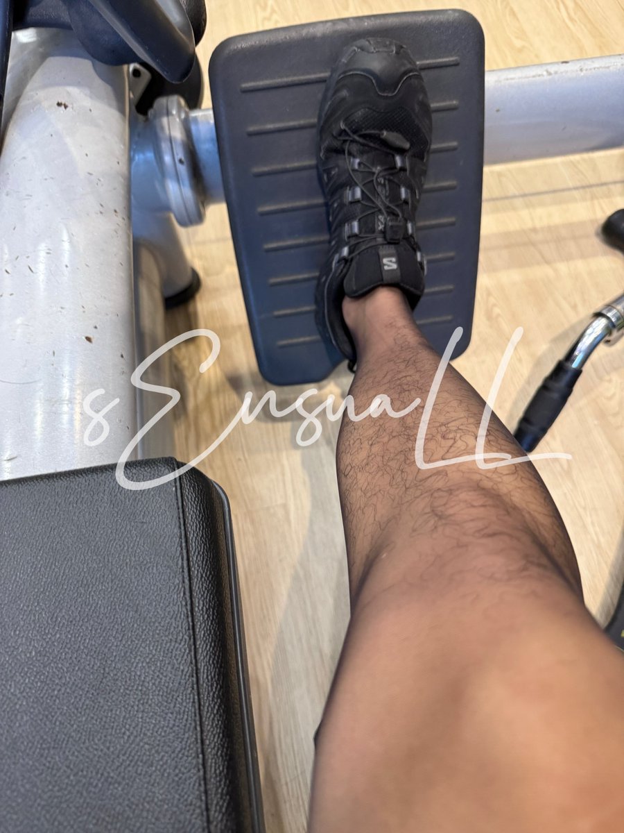 9️⃣9️⃣
#白丝 #体育生 #黑皮体育生 #反差 #正装丝袜 #黑丝 #体育生臭脚 #黑袜 #紧身裤