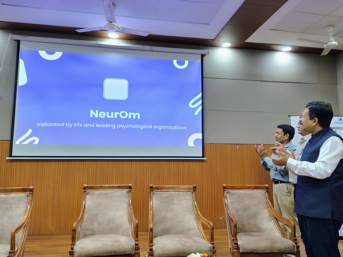 spunivgujarat's tweet photo. 🧠 ડિજિટલ ક્રાંતિ તરફ એક પગલું!
SPUમાં ‘ન્યુરોમ’ એપનો ભવ્ય લૉન્ચ — ભારતીય જ્ઞાન પરંપરા અને BCI ટેકનોલોજીનું સમન્વય!
📱CerboTech દ્વારા વિકસિત, SPSEC ઇન્ક્યુબેટેડ
🎓 સ્થાપિકા: Alumni શ્વેતા પ્રજાપતિ
#NeuromApp #SPU #SPSEC #WomenInTech #MentalWellness https://t.co/YMMrol09FW