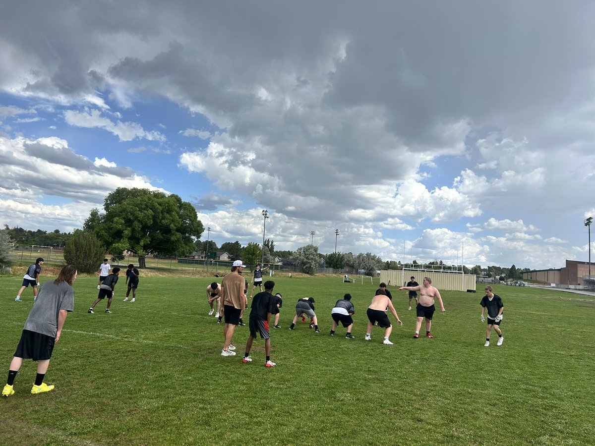 ChandlerPrep_FB's tweet image. Camp practice 1 and lift in the books! Back at it after dinner #BeTheStandard