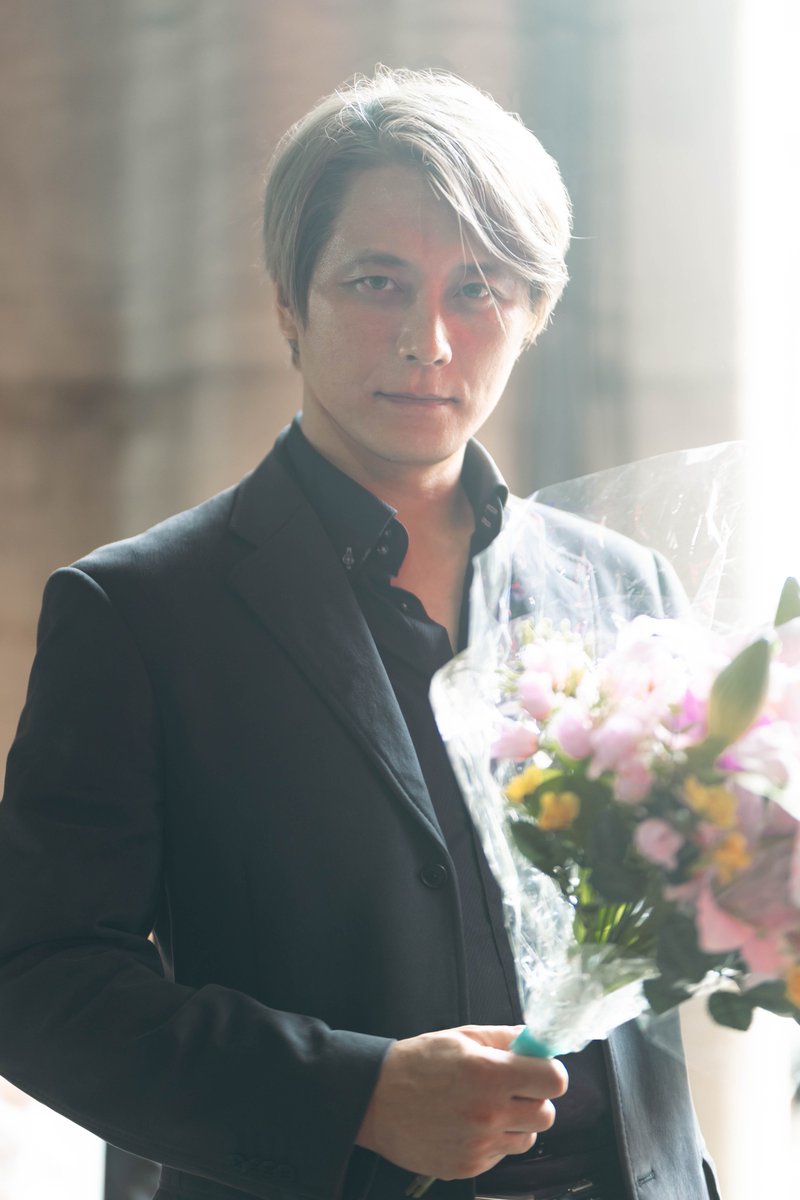 from_Mrj's tweet image. デススト併せのオフショがこれ以上ないくらい盛れてた…
クリフに寄せれているかはともかく最近の自分の写真として一番好き!!!
カメラマンさんありがとう💐💐
#0615_Shinkiba_KnotCity