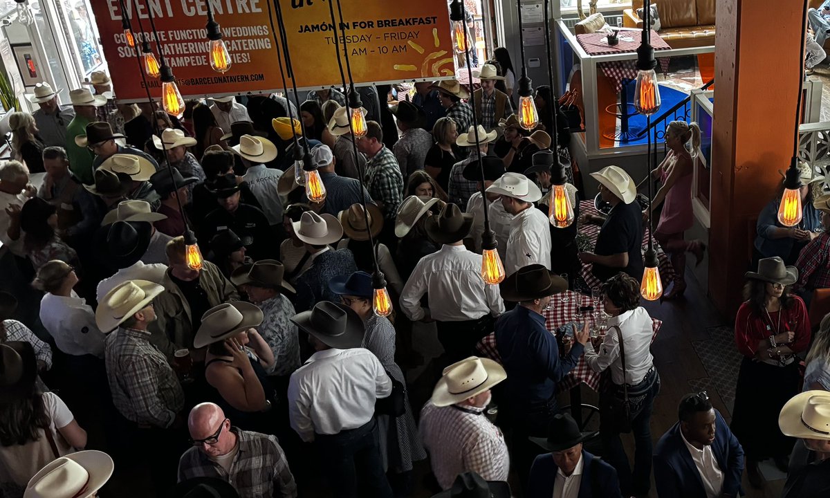 700+ boots on the ground, lemonade flowing, and a packed house at #NavDustUp 🤠 

Thanks for making it another incredible Stampede night — same time next year? 
#CalgaryStampede #Yahoo