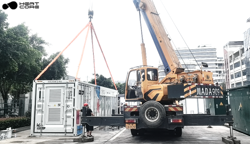 Heatcore_tech's tweet image. 🚛The XS1200 is now shipping to the US!

✅ 40ft container size
✅ Highly integrated
✅ Zero water consumption &amp;amp; Low noise
✅ #HeatCore cloud monitoring
✅ Customizable options

Perfect for eco-friendly, efficient operations! 🌍✨
#hydrocooling #btcmining #cypto