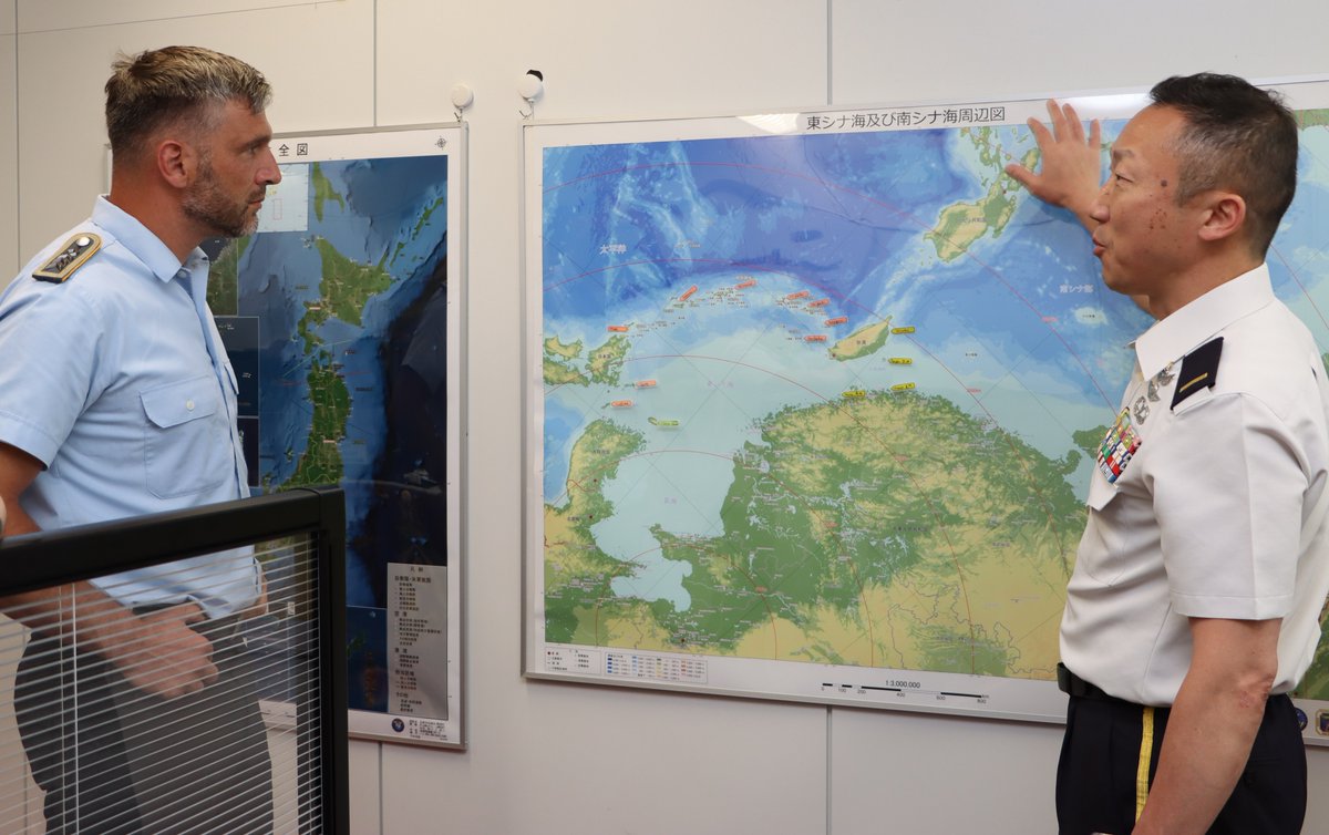 7月7日、齋藤高行統幕最先任は初代ドイツ連邦軍最先任ドレブロウ上級