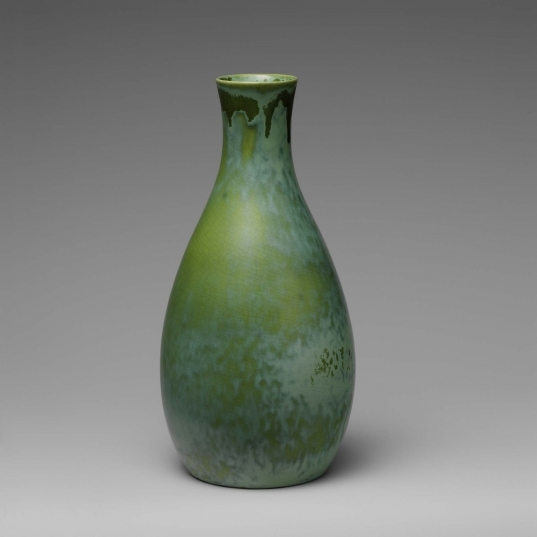 Vase wikiart.org/en/louis-comfo…