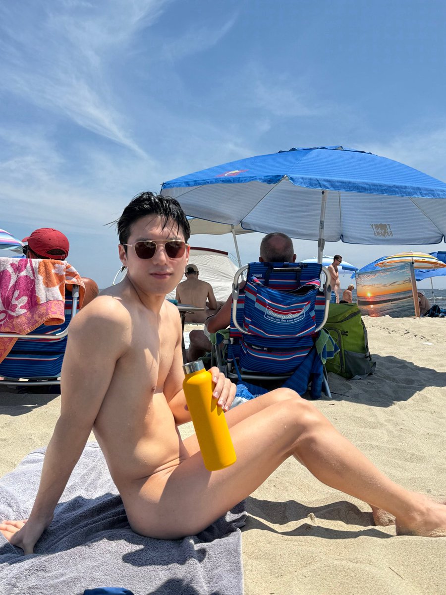 campcollar's tweet photo. Fourth of July weekend nude beach https://t.co/7CMGI8rz5H