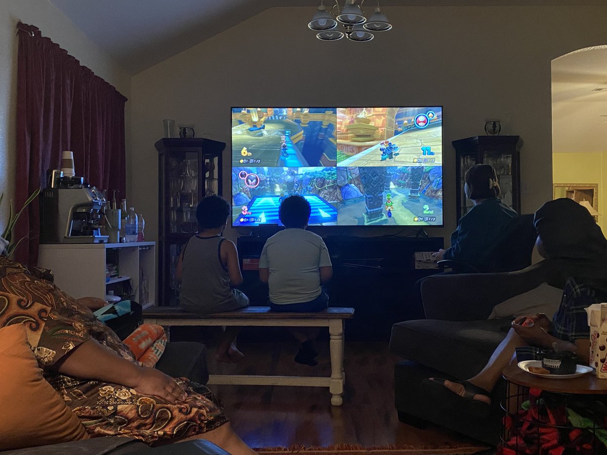Coach_Hadnot's tweet image. When you try to get back on CFB26 but Mario Kart getting intense!! This my family!