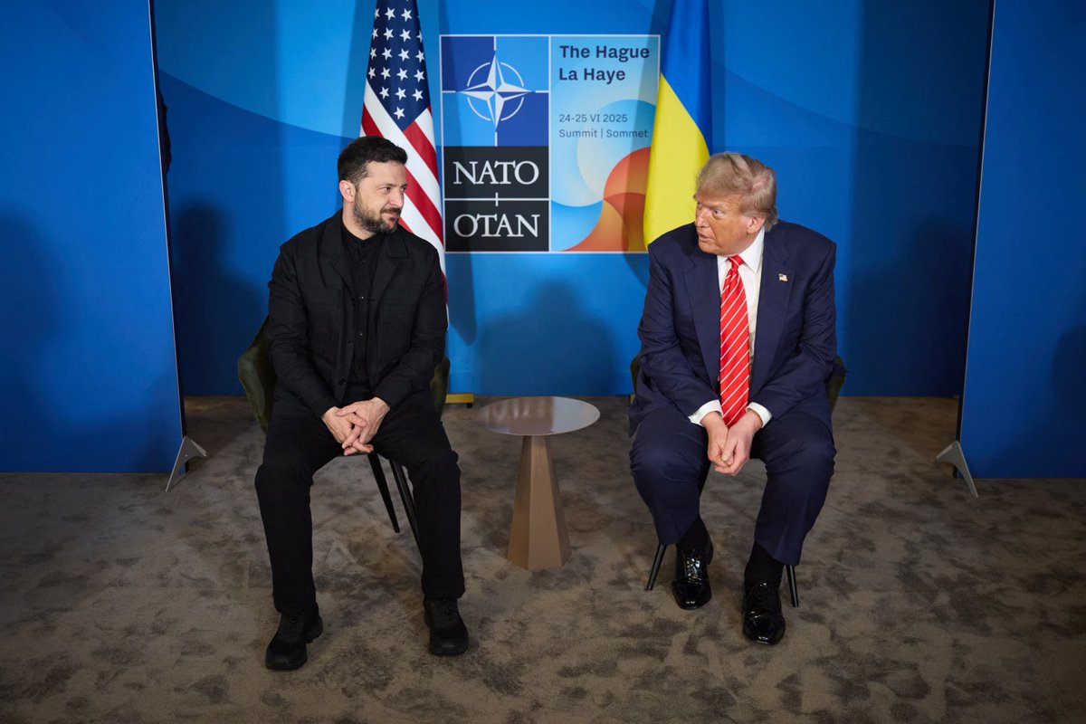 CatDylanNews's tweet image. President Trump said today that US will send more defense weapons to Ukraine, and he is very disappointed in Putin for continuously bombing Ukraine cities.
(Photo: Zelenskyy and Trump met at NATO Summit in June)