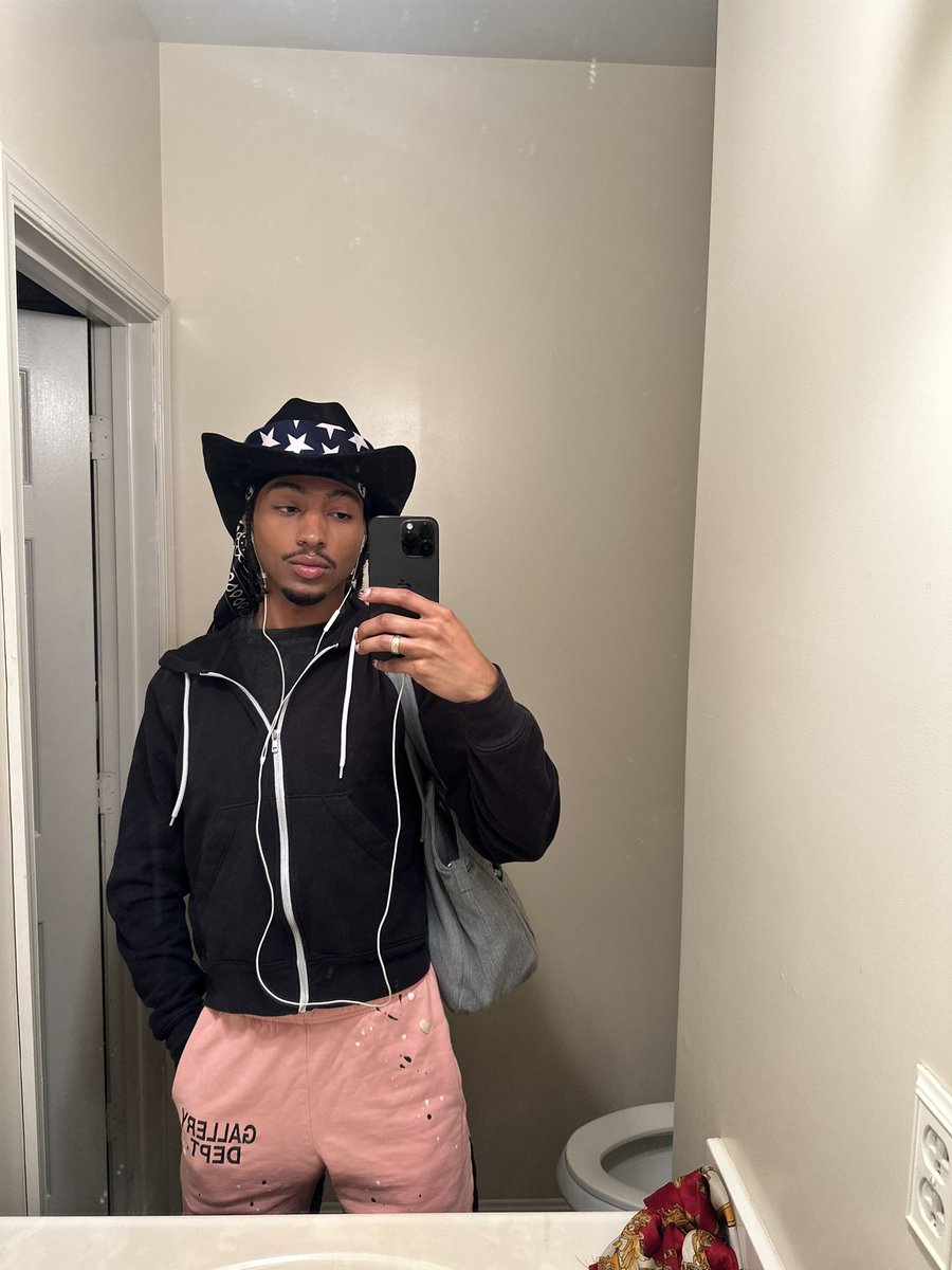 michaeldavidllc's tweet image. 