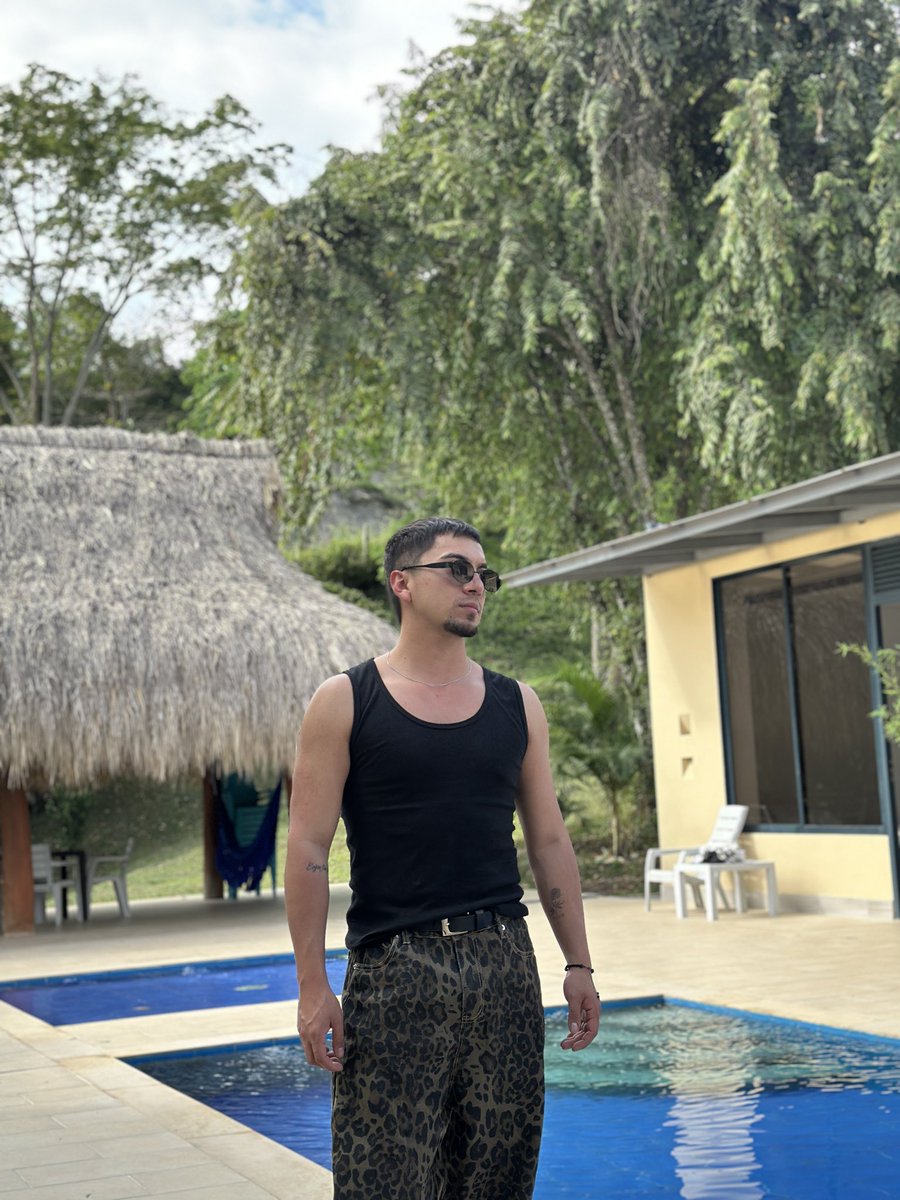 Andres Castañeda (@andres__bernals) on Twitter photo 