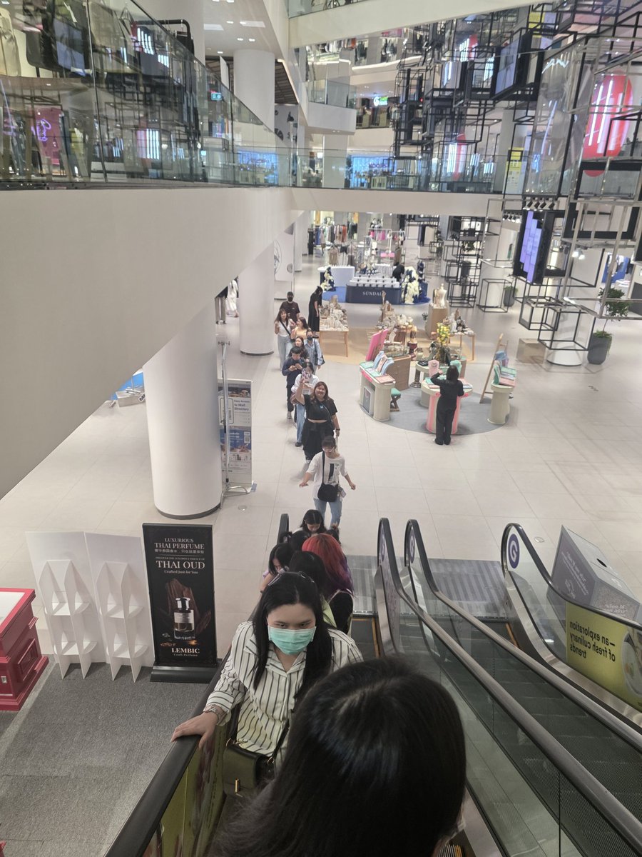 sunisa210165's tweet image. ครอบครัวเรา น่ารักมากกก. ต่อคิวเข้ากันเป็นระเบียบ 10โมง ก็เดินเข้าป็นแถว โรงเรียนอนุบาลแม็กกี้บาสมาก. น่ารักกก🐢🏀🤍💜🤍 #แม็กกี้บาส #6code #maxkybas #maxky_rp #bbasjtr @maxky_rp @basjtr @maxky_fc