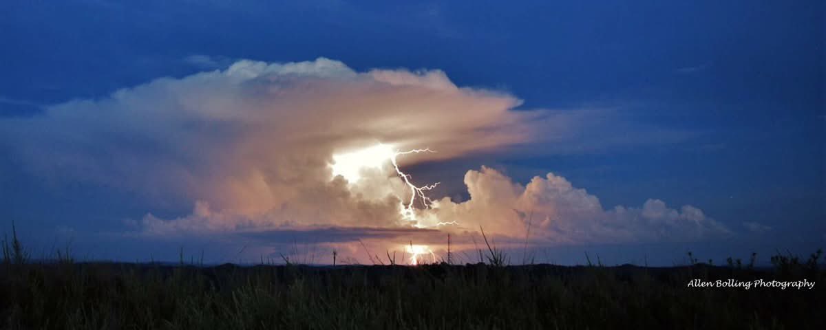 bolling_allen's tweet image. World Photography Day…
@YesTV
@Kentuckyweather
@JoshFitzWx @AmandaBarren
@TWCAlexWilson
@AlexWalkerTV @WSAZBrandon @JimWKYT @JimCantore @brobwx @weatherchannel @ChiliWX @SpencerWeather @JenCarfagno @tcavalierWSAZ @AdamBurnistonWX
@nwsjacksonky @meteojoe
@WYMT