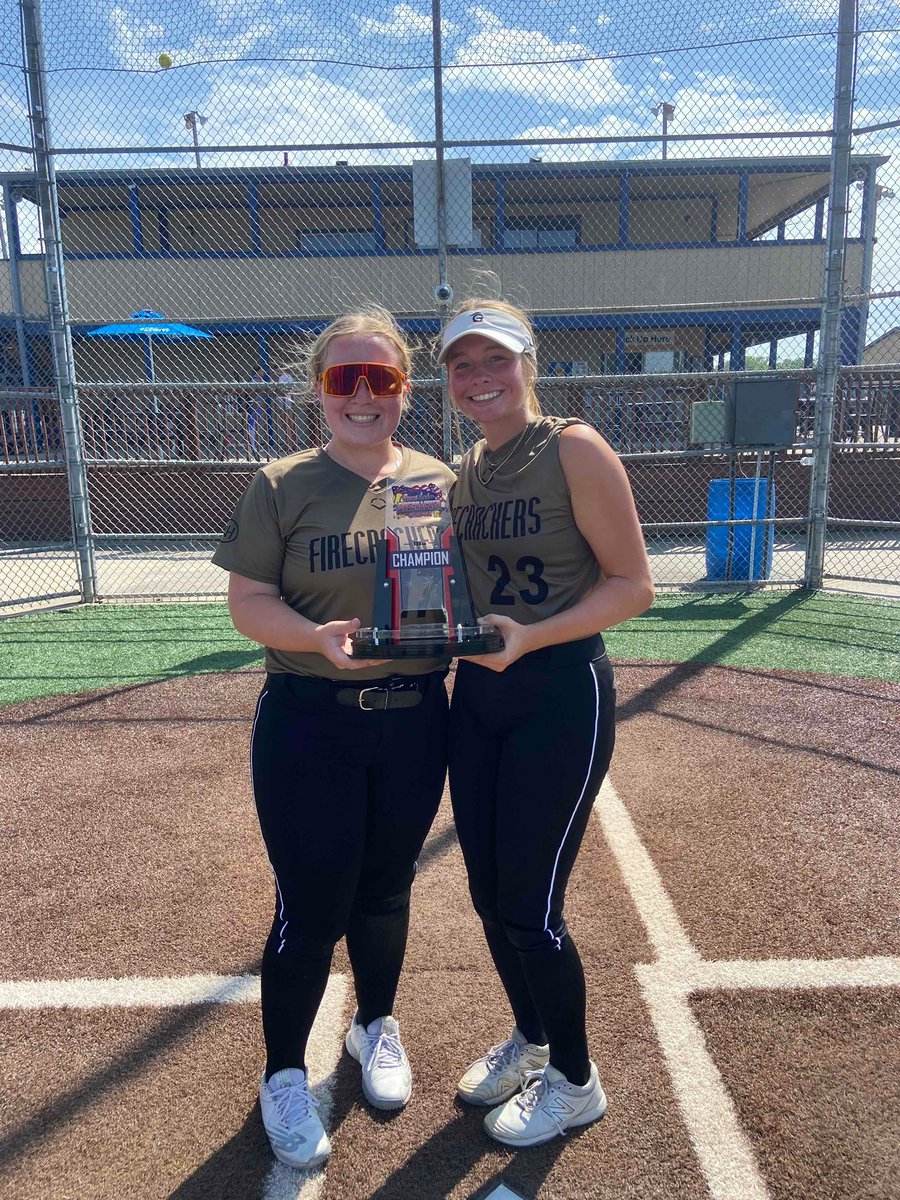 Emme Steward 3B/Util 2025 University High School tweet media