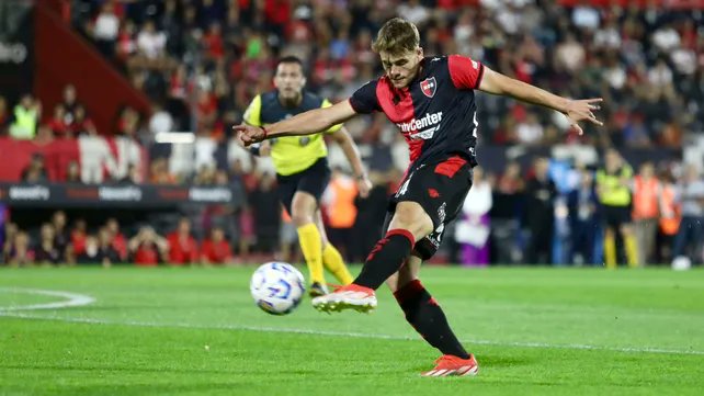 Mateo Silvetti

Arjantinli 19 yaşındaki sağ açık Newel's Old Boys takımında bulunuyor Avrupa oyun tarzına uyum sağlaması çok olağan duruyor pozisyon bilgisi yüksek hücüm-defans dengesi kurabilen yeri geldiğinde risk alan temkinli bir oyuncu.