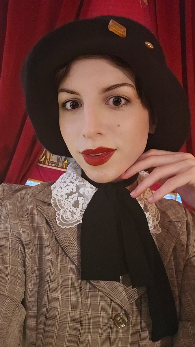 A 1920s office look today 🤠