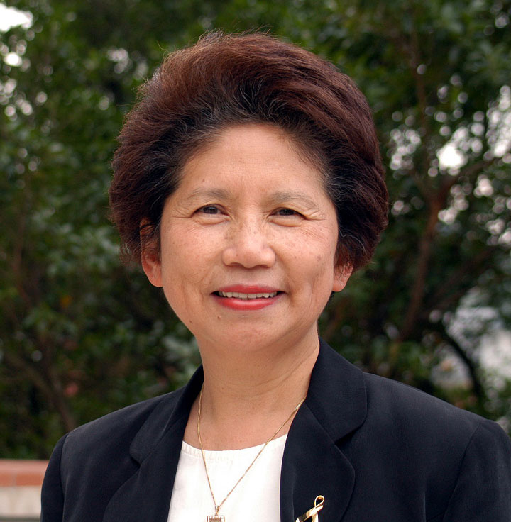 UCSDCancer's tweet image. Congratulations to Alice L. Yu, MD, PhD, on receiving a Lifetime Achievement Award from the Advances in Neuroblastoma Research Association (ANRA) 🏆 🌟
This award recognizes Dr. Yu's groundbreaking work on an anti-GD2 antibody therapy that has transformed the landscape of…