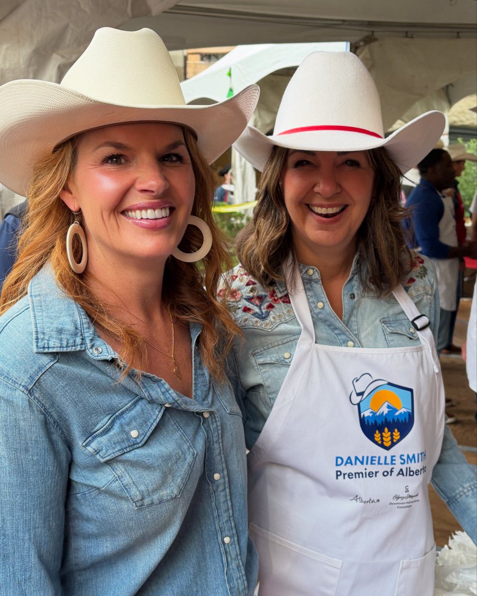 Michelle Ferreri (@mferreriptbokaw) on Twitter photo Made it to the <a href="/calgarystampede/">Calgary Stampede</a>
Keep up the fight @abdaniellesmith
Canada needs Alberta 🇨🇦🇨🇦 Made it to the <a href="/calgarystampede/">Calgary Stampede</a>
Keep up the fight @abdaniellesmith
Canada needs Alberta 🇨🇦🇨🇦