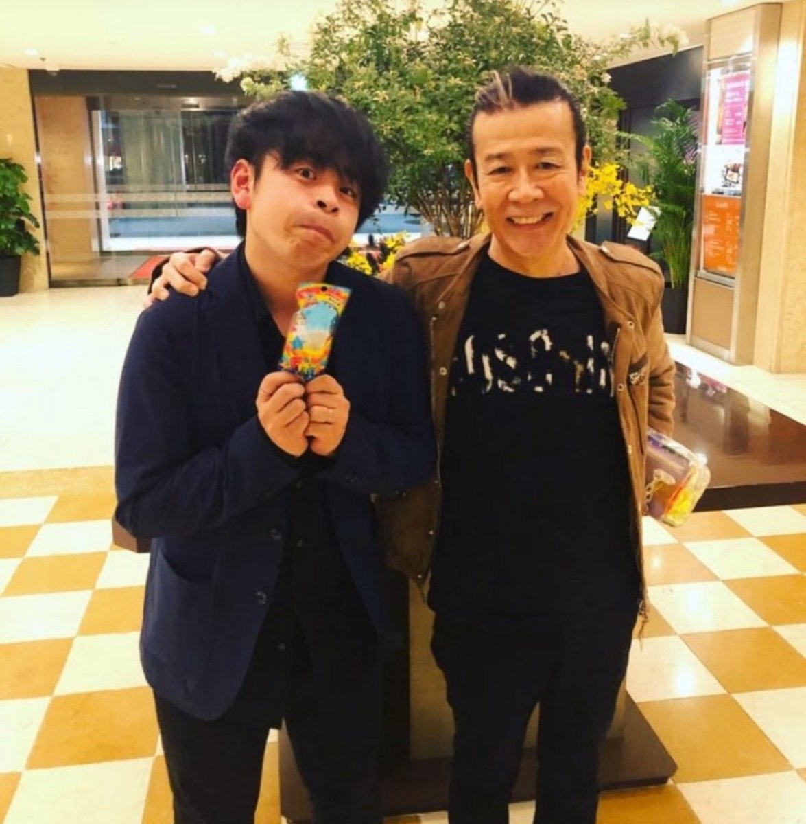 師匠！！HappyBirthday🎂💐
にぎやかな声が聴こえてますよ。笑
無事アステールは終えました、
次は我らが〝県北〟での大舞台です。
西田篤史チルドレン、
まだまだこっからですよ🤟
一生ついていきます😊

＠007ATSUSHI