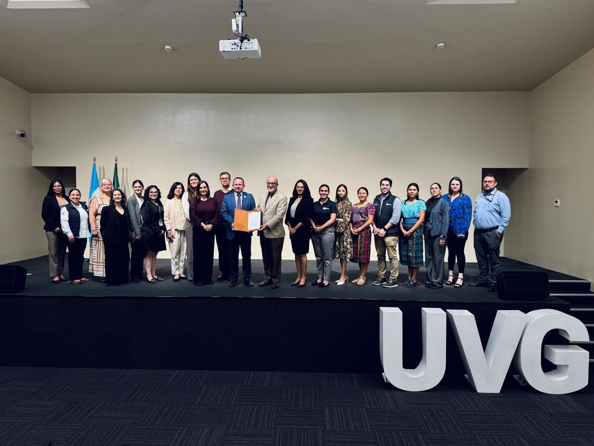 abelardopintom's tweet photo. 2/2
Con el rector Roberto Moreno coincidimos: los esfuerzos deben guiarse con criterio técnico para lograr el mayor impacto en quienes más lo necesitan.🙌🏻
Este convenio impulsa formación, investigación y evaluación. Por políticas más humanas, sólidas y sostenibles.🔎
#TuMides https://t.co/6EQRWlGcLH