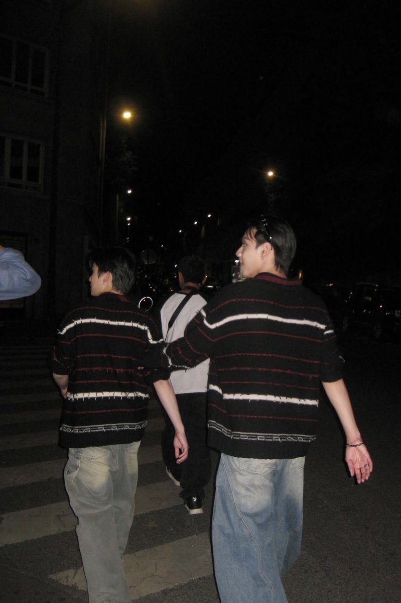 เสื้อคู่ที่ Paris 😋