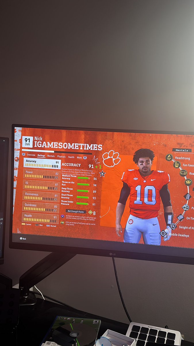 GameSometimesYT's tweet image. I might finish this cfb 60 to 99 in 1 night 😂😂