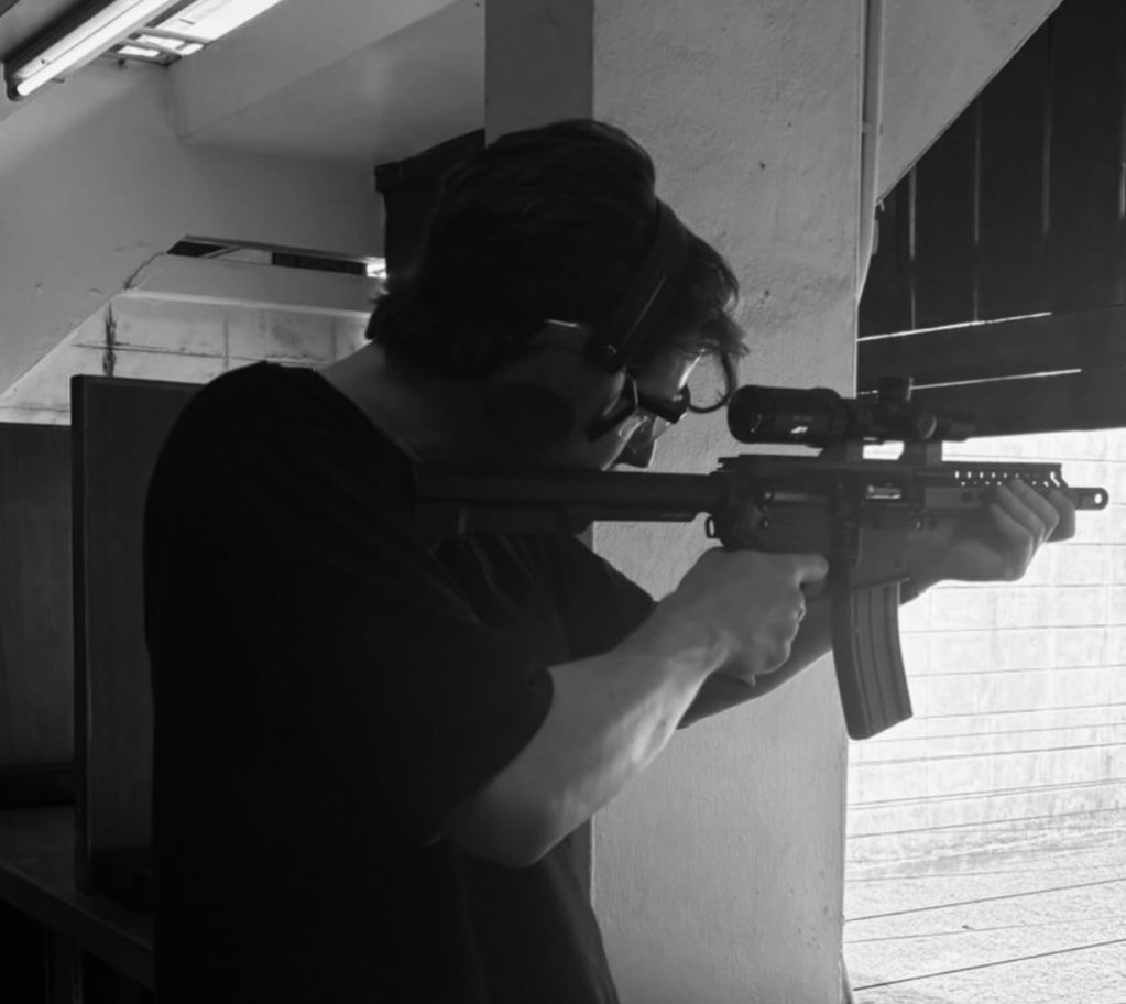 CalebDeannn's tweet image. “Let the young man in his desperation go out and hunt.

If he kills the elephant, his poverty ends.

If the elephant kills him, his poverty ends.”