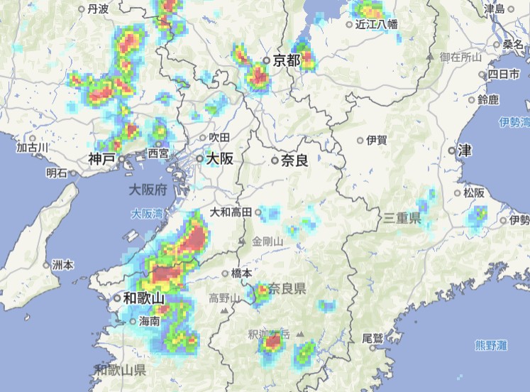 うわぁ...そこかしこで降ってますねぇ...